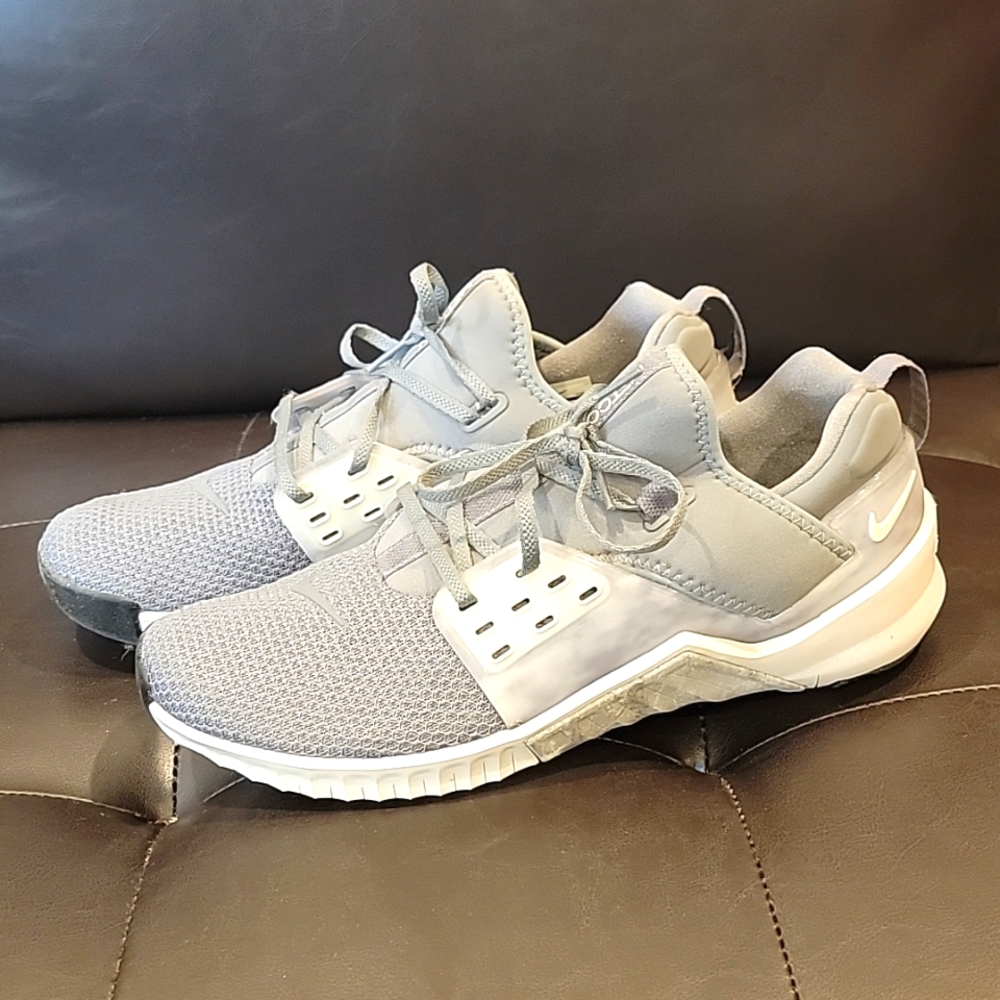 Nike Mens Free Metcon. Running Shoes Sneakers Size 12